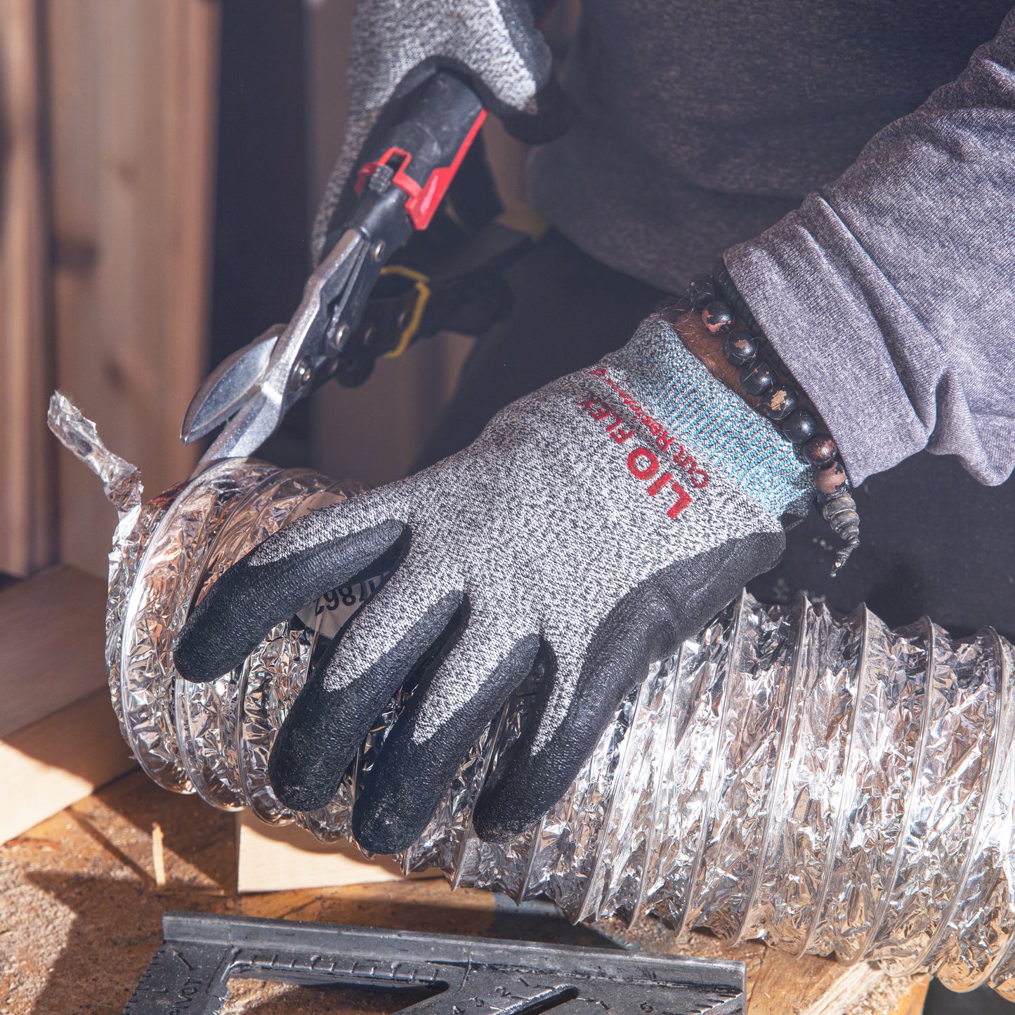 LIO FLEX Level 5 Cut Resistance NBR Foam Coated Work Gloves